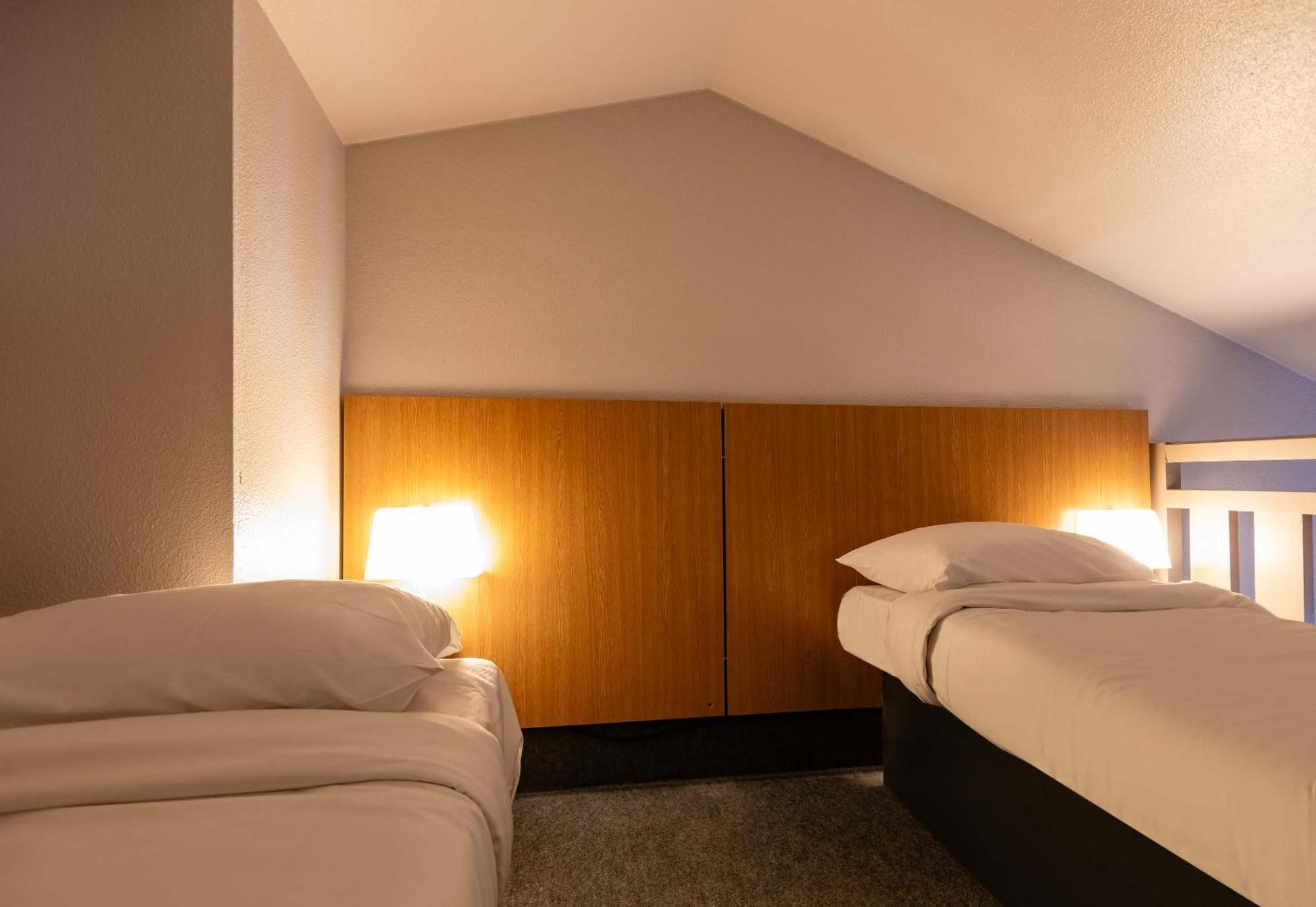 B&B Hotel Grenoble Universite 1 Жьер Экстерьер фото