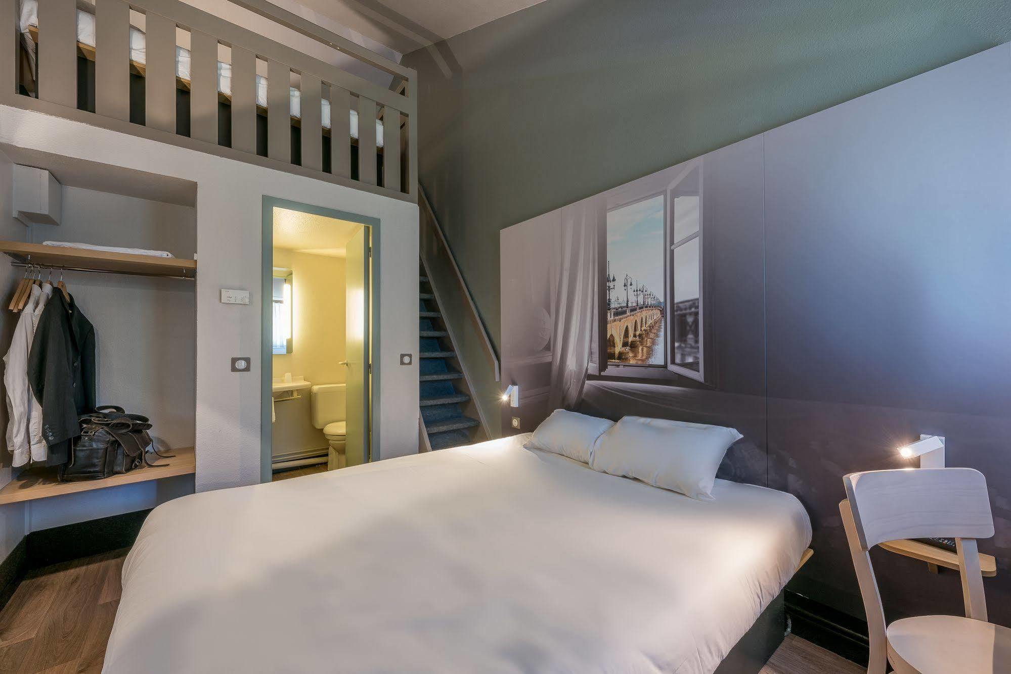 B&B Hotel Grenoble Universite 1 Жьер Экстерьер фото
