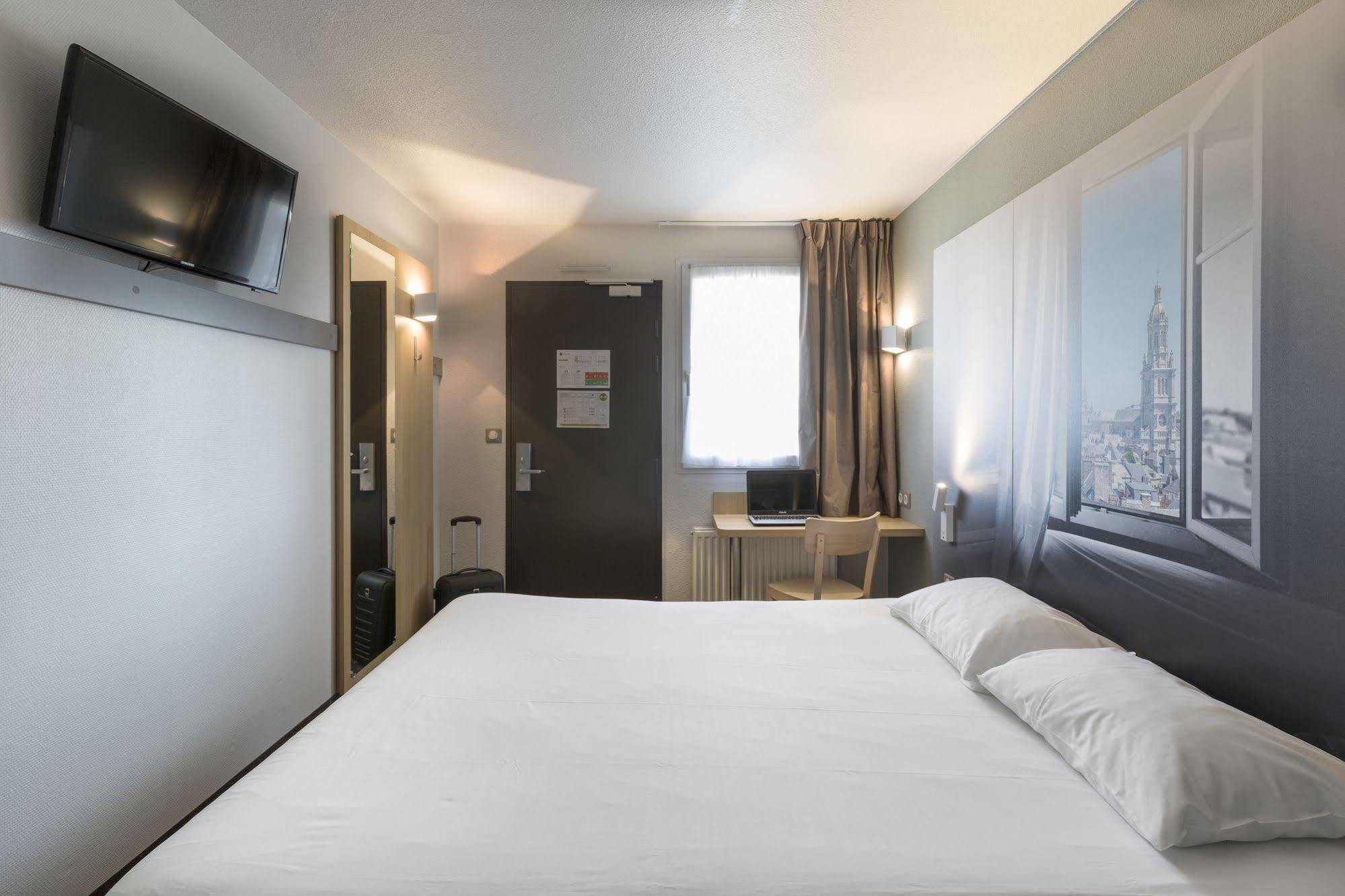 B&B Hotel Grenoble Universite 1 Жьер Экстерьер фото