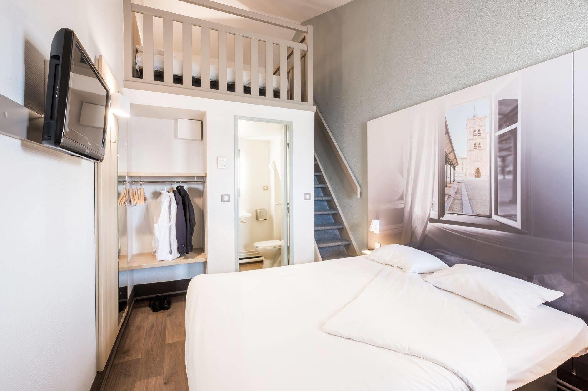 B&B Hotel Grenoble Universite 1 Жьер Экстерьер фото