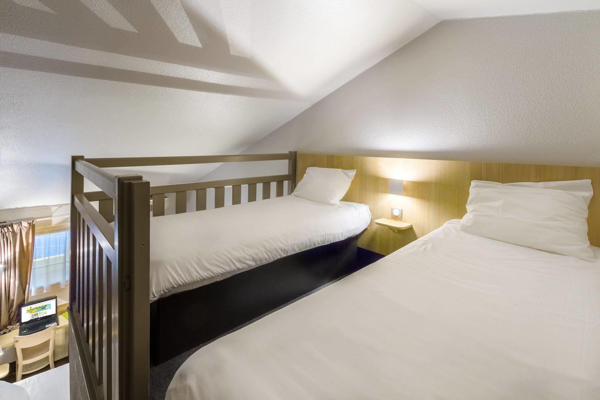 B&B Hotel Grenoble Universite 1 Жьер Экстерьер фото