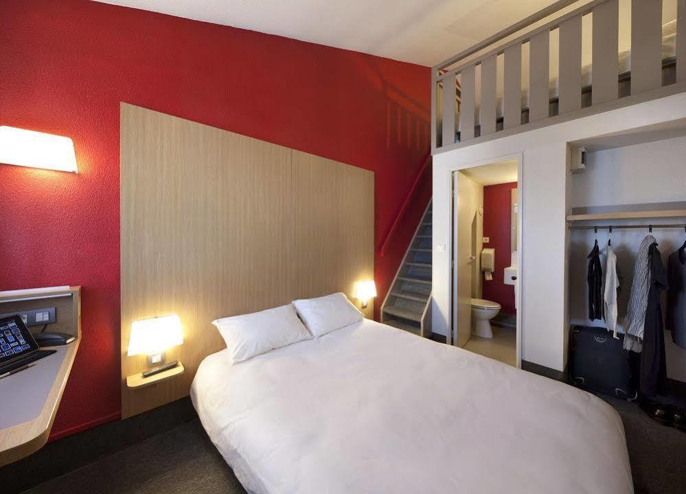 B&B Hotel Grenoble Universite 1 Жьер Экстерьер фото